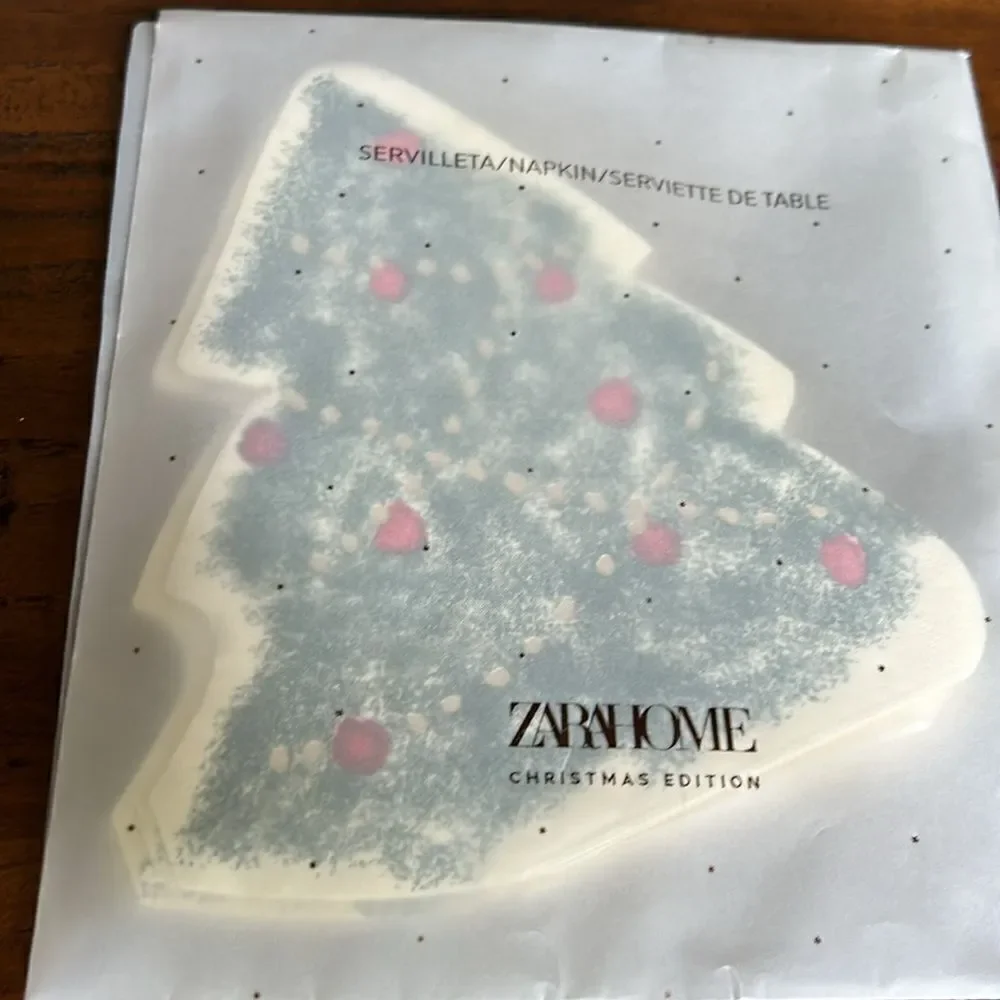 Zara Home napkins Xmas tree disposable 20 quantity NWT